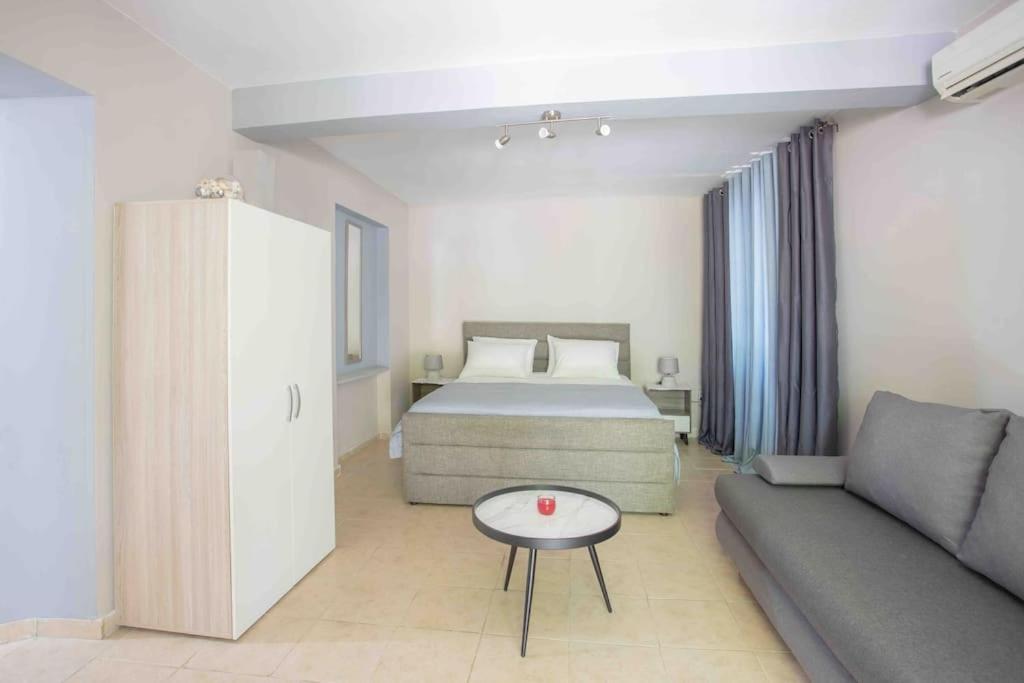 Anthia Private Studio A Breath Away From Beaches Áyios Nikítas Buitenkant foto